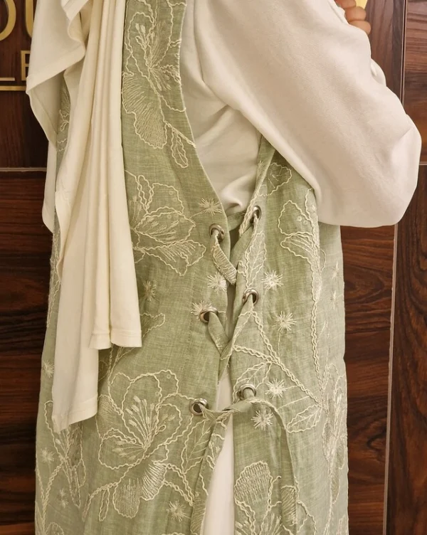 وست کاملیا کد 2 (رنگبندی)