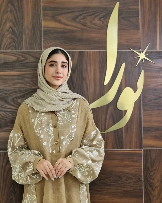 عبا روژان کرم