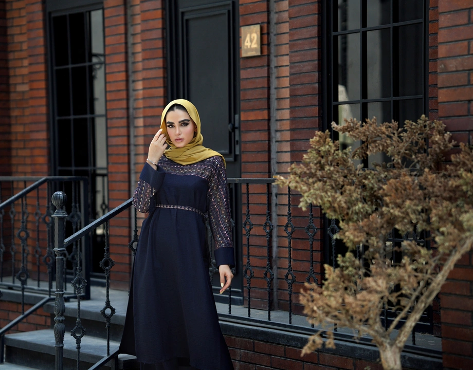 نورا 9 بنر تونیک و شلوار مهسا سرمه ای