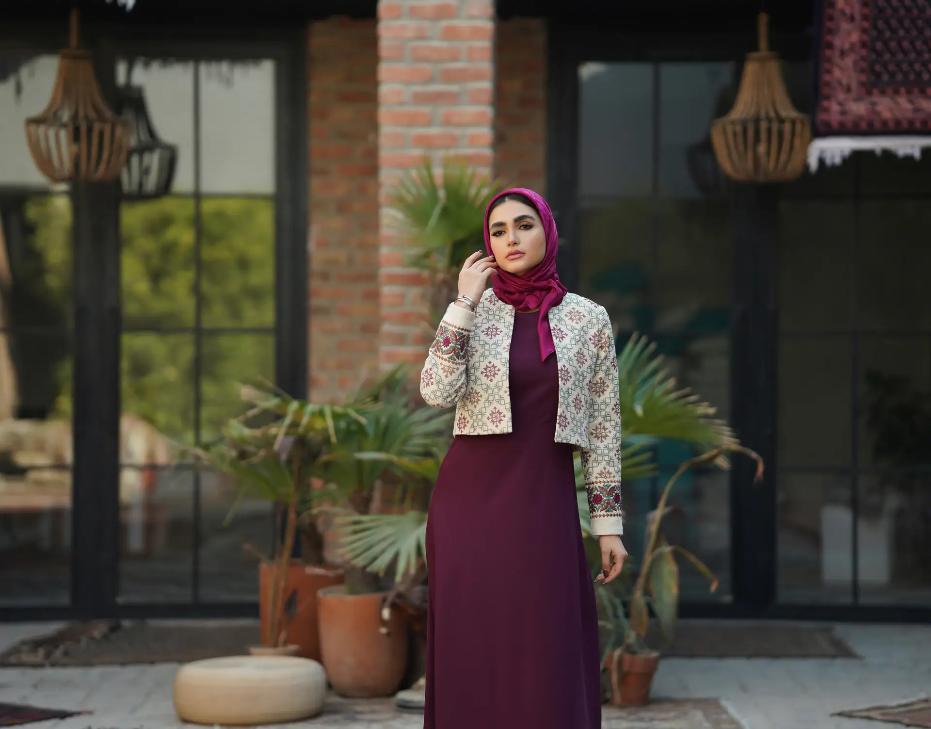 نورا 9 بنر کت و سارافن ساغر ارغوانی