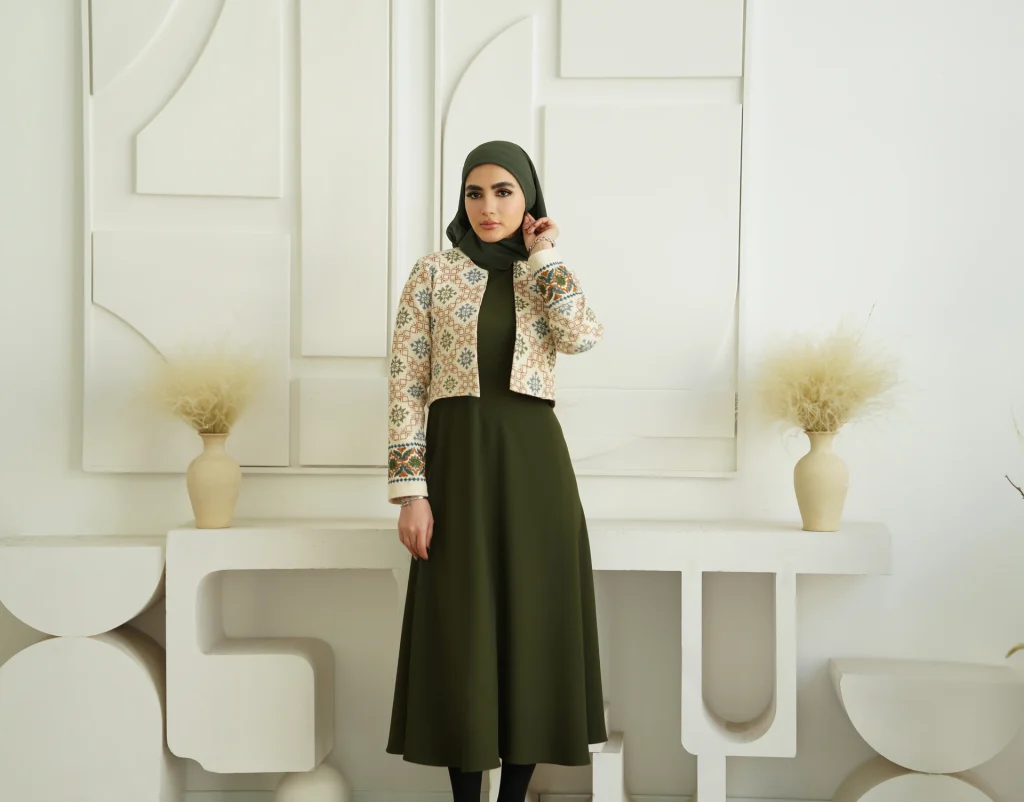 بنر کت و سارافن ساغر_موبایل_مزون نورا
