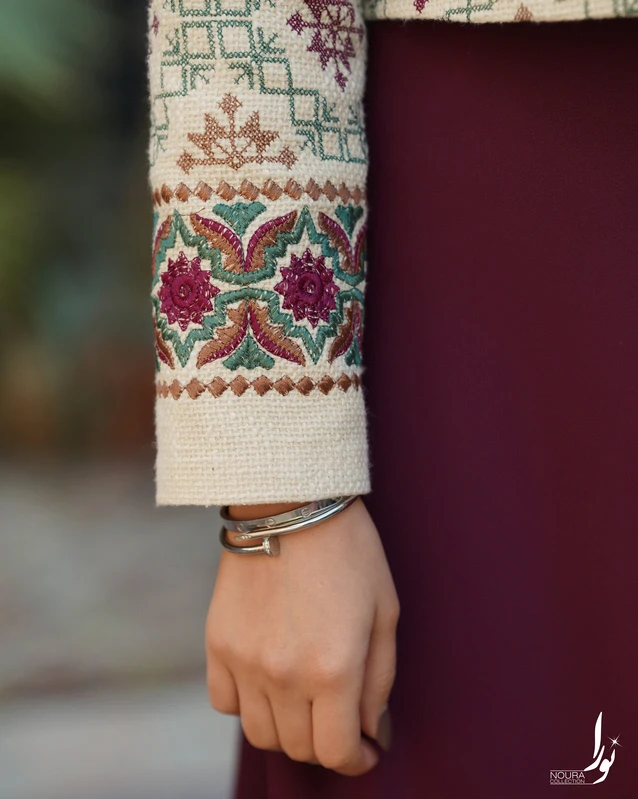 کت و سارافن ساغر ارغوانی 4 کت و سارافن ساغر ارغوانی
