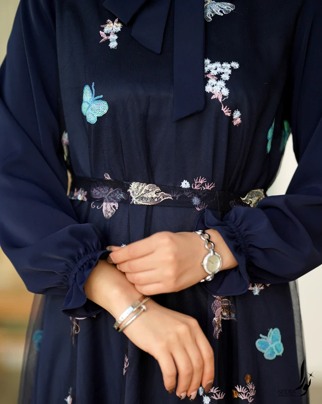 پیراهن مبینا سرمه ای طرح پروانه