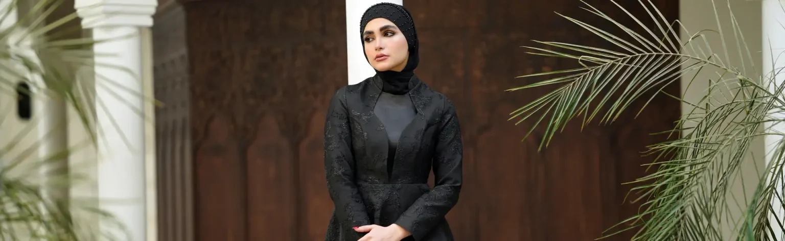 بنر پیراهن ملیکا مشکی_دسکتاپ_مزون نورا