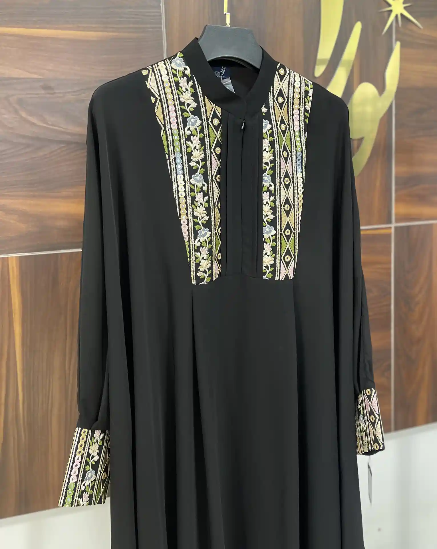 عبا صدف سوزندوزی مشکی طرح آیینه دوزی 4 عبا صدف سوزندوزی مشکی طرح آیینه دوزی