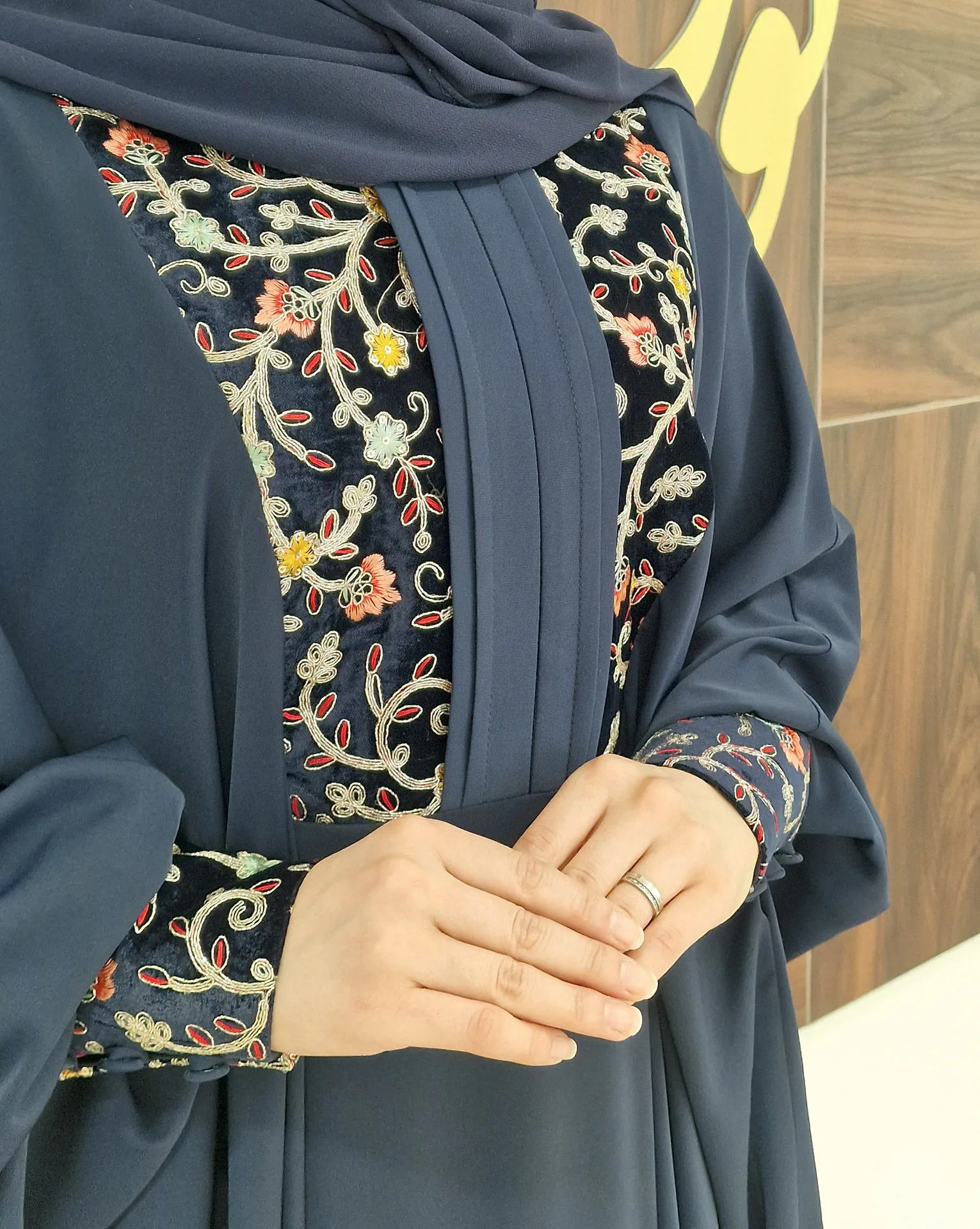 عبا رزا سرمه ای طرح گل 2 عبا رزا سرمه ای طرح گل