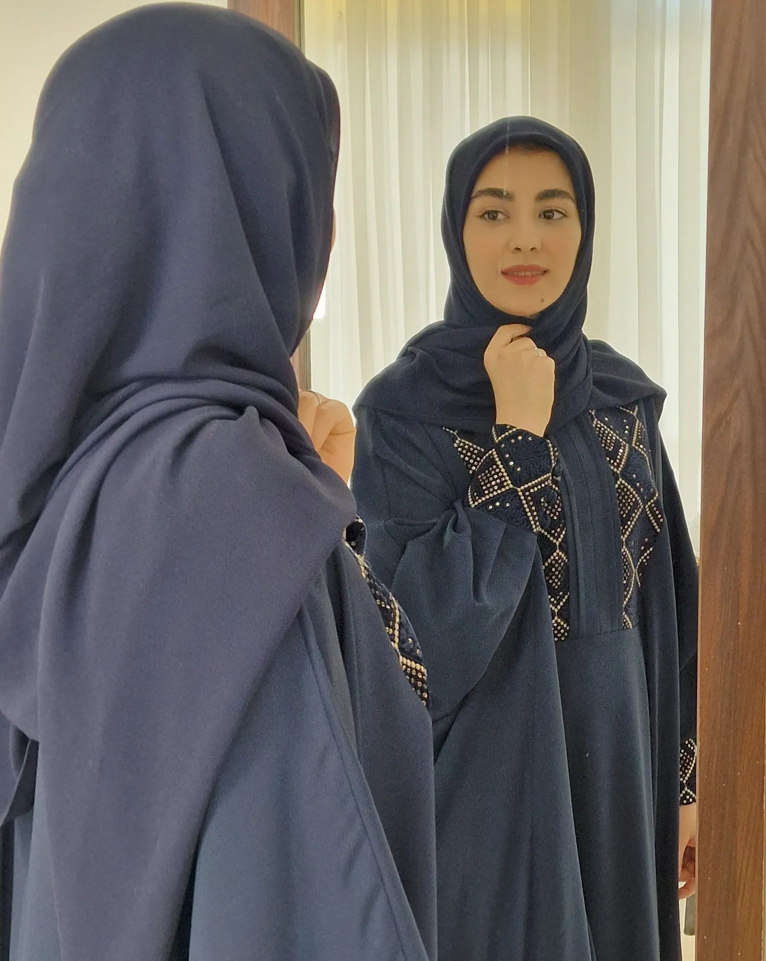 عبا رزا سرمه ای طرح لوزی 4 عبا رزا سرمه ای طرح لوزی